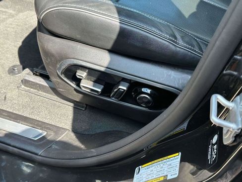 Used 2023 Jeep Grand Cherokee Overland w/ Luxury Tech Group IV image 20