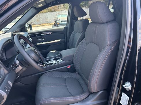 New 2026 Honda Pilot Sport image 30