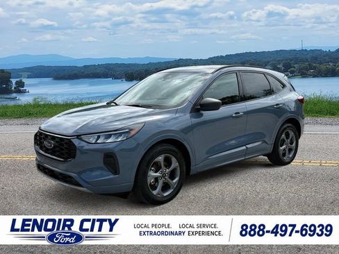 Certified 2023 Ford Escape ST-Line w/ Tech Pack #1 AWD/4WD image 7