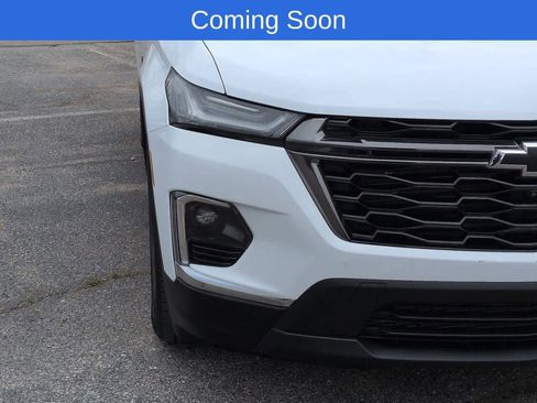 Used 2023 Chevrolet Traverse RS w/ LPO, Floor Liner Package FWD image 10
