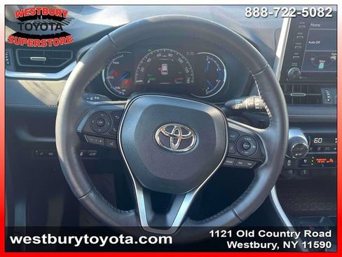 Used 2021 Toyota RAV4 Limited w/ Limited Grade Weather Package AWD/4WD image 17