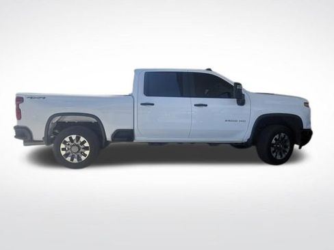Used 2024 Chevrolet Silverado 2500 Custom w/ Custom Value Package AWD/4WD image 6