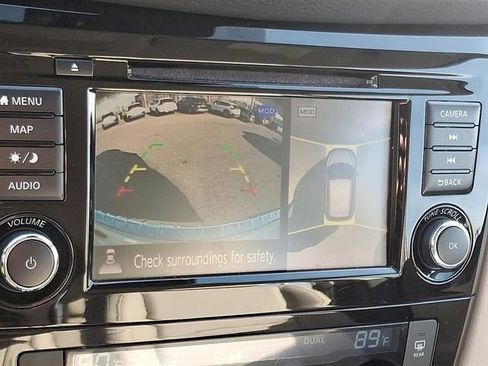 Used 2022 Nissan Rogue Sport SL image 18