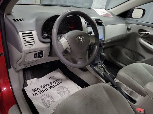 Used 2010 Toyota Corolla LE image 13