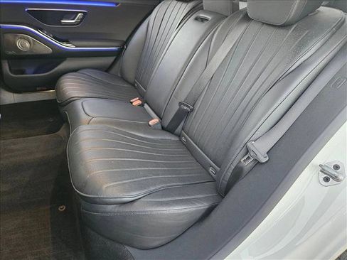 Used 2022 Mercedes-Benz S 500 4MATIC image 19