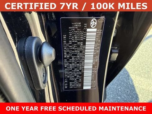 Used 2025 Toyota Corolla LE FWD image 29