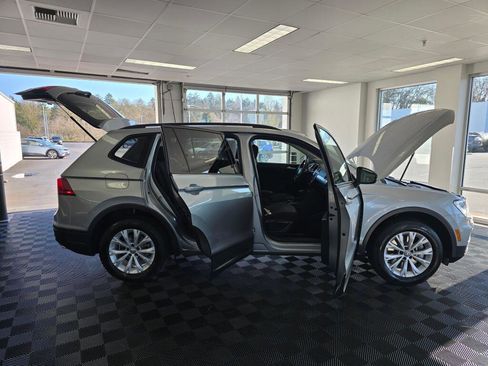Used 2019 Volkswagen Tiguan S w/ Driver Assistance Package image 19
