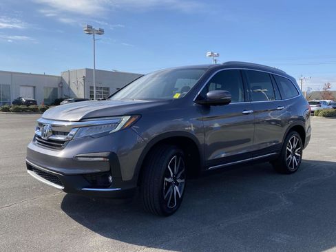 Used 2021 Honda Pilot Touring image 7