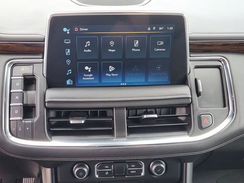 Used 2023 Chevrolet Tahoe Premier AWD/4WD image 18