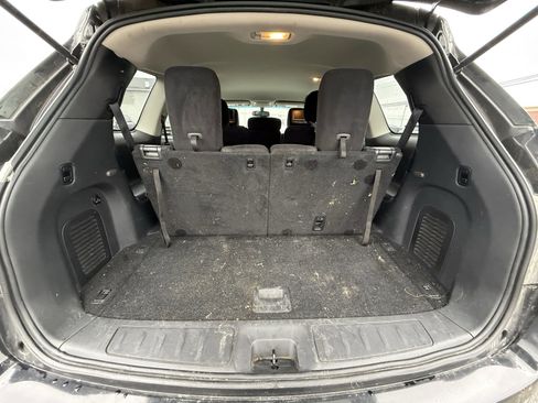 Used 2016 Nissan Pathfinder SV w/ Trailer Tow Package image 19