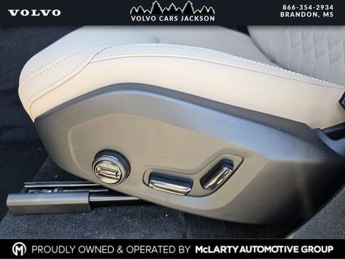New 2026 Volvo XC90 B5 Core w/ Protection Package Premier image 14