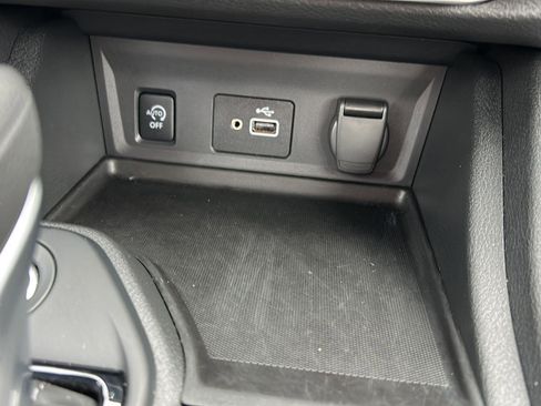 Used 2025 Nissan Sentra S FWD image 16