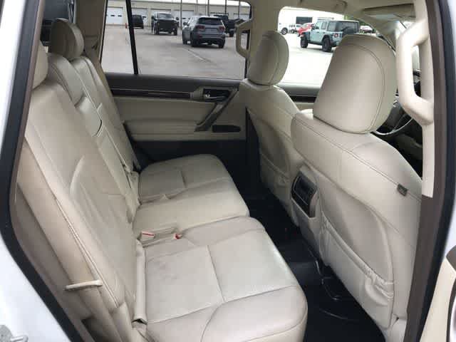 Used 2018 Lexus GX 460 Premium w/ Premium Package AWD/4WD image 19