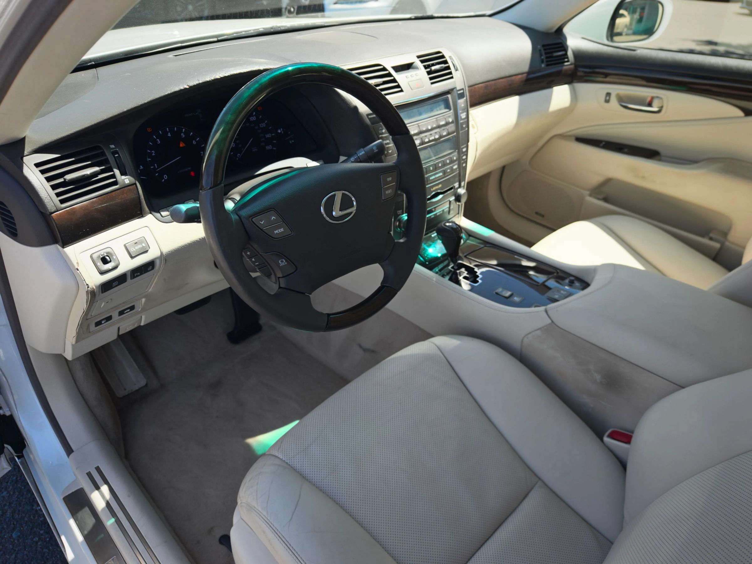 Used 2007 Lexus LS 460 RWD image 15