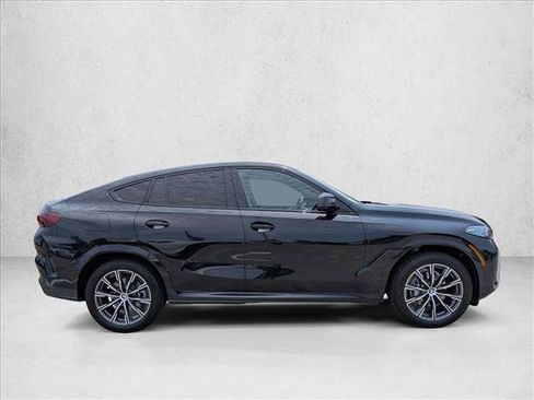 Used 2026 BMW X6 xDrive40i AWD/4WD image 4