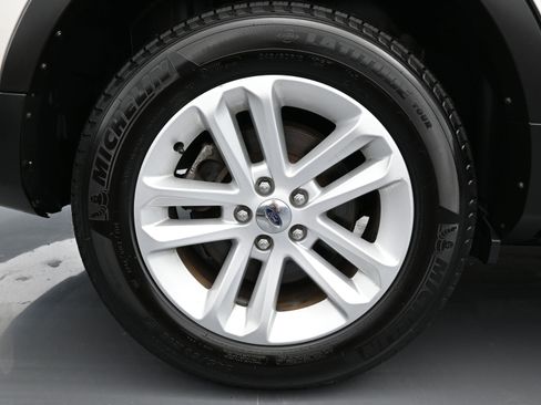 Used 2011 Ford Explorer XLT w/ 202A Rapid Spec Order Code image 16