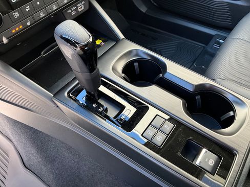 New 2026 Subaru Outback Limited AWD/4WD image 28