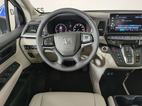 New 2026 Honda Odyssey EX-L image 13