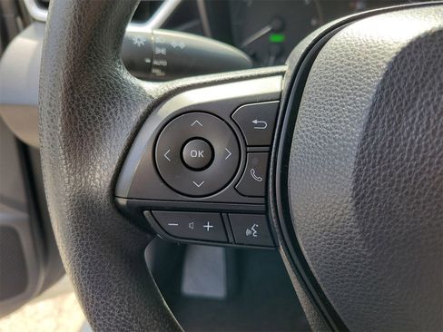 Used 2023 Toyota Corolla LE image 19
