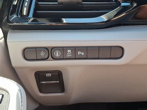 Certified 2026 Acura MDX w/ Technology Package image 16