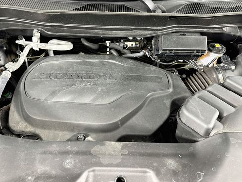 Certified 2024 Honda Passport Black Edition image 31