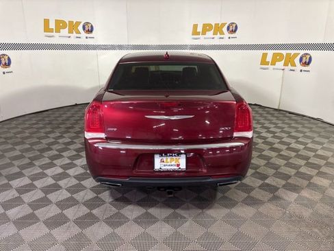 Used 2018 Chrysler 300 Limited w/ Safetytec Plus Group image 7