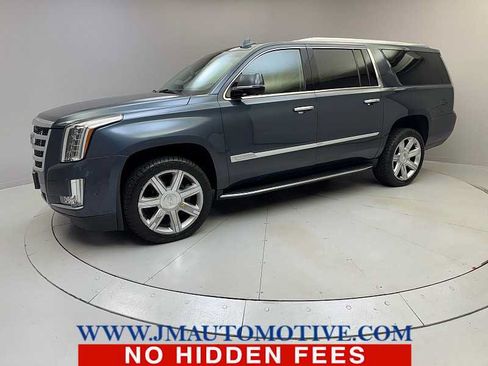 Used 2019 Cadillac Escalade ESV Luxury AWD/4WD image 1