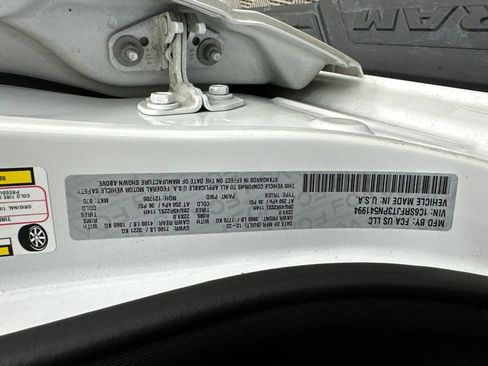 Used 2023 RAM 1500 Laramie AWD/4WD image 35