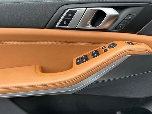 Used 2023 BMW X5 sDrive40i w/ Parking Assistance Package image 10