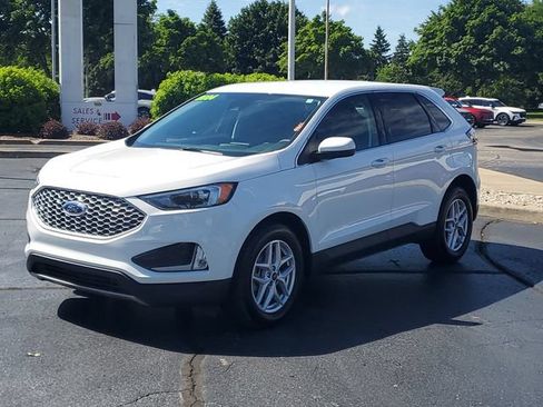 Used 2024 Ford Edge SEL w/ Convenience Package AWD/4WD image 2