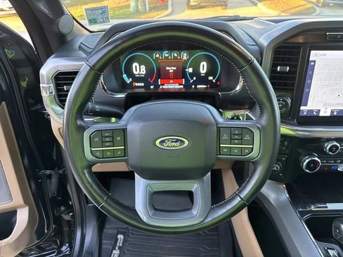 Used 2023 Ford F150 Lariat w/ Trailer Tow Package image 23