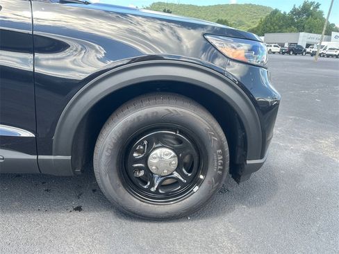 New 2025 Ford Explorer 4WD Police Interceptor image 10