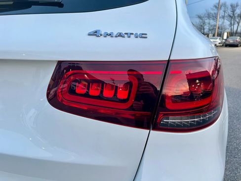 Used 2021 Mercedes-Benz GLC 300 4MATIC image 13