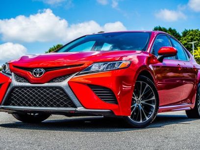 Used 2020 Toyota Camry SE