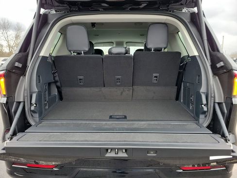 New 2026 Lincoln Navigator Premiere image 10