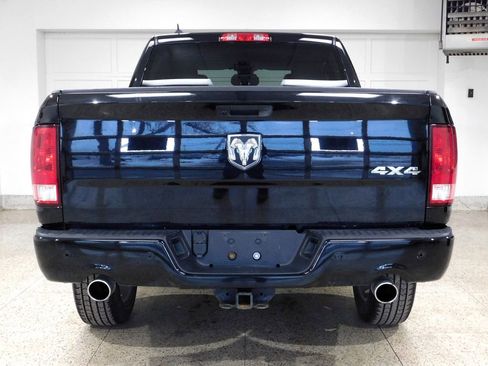 Used 2022 RAM 1500 Express w/ Wheel & Sound Group image 8