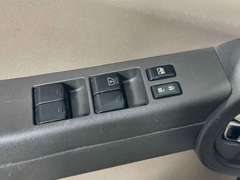 Used 2008 Nissan Xterra S w/ Tow Pkg AWD/4WD image 19