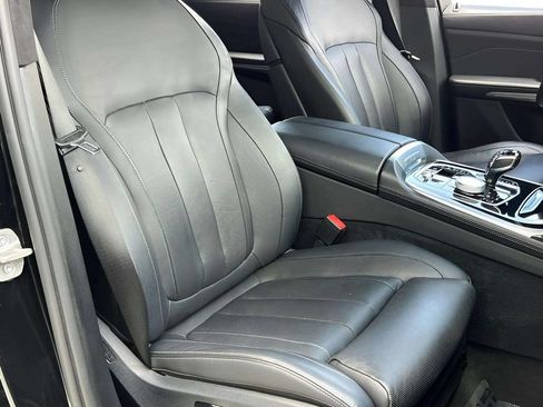 Used 2022 BMW X7 M50i AWD/4WD image 10