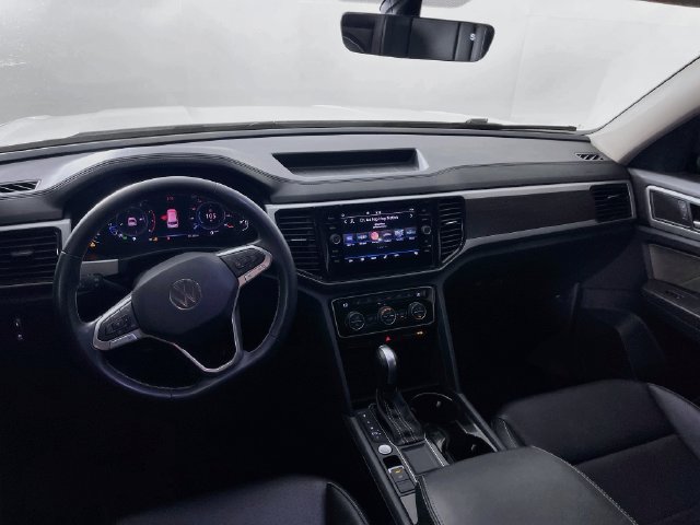 Used 2023 Volkswagen Atlas SE w/ Panoramic Sunroof Package FWD image 24