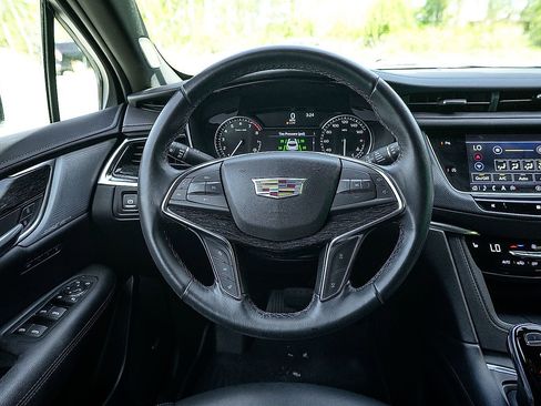 Certified 2021 Cadillac XT5 Premium Luxury image 25