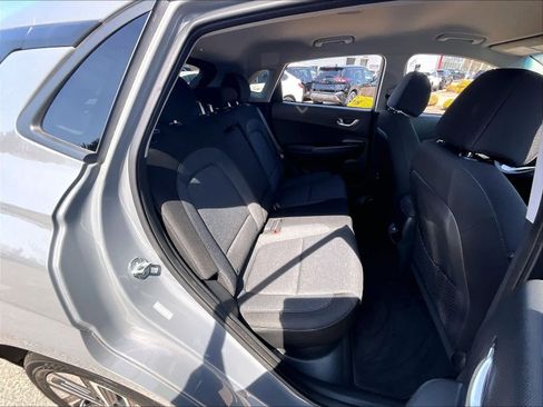 Used 2023 Hyundai Kona SE w/ Cargo Package image 16