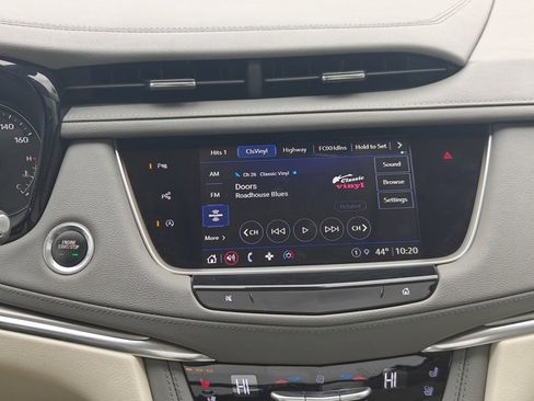 Used 2022 Cadillac XT5 Premium Luxury w/ Technology Package image 33