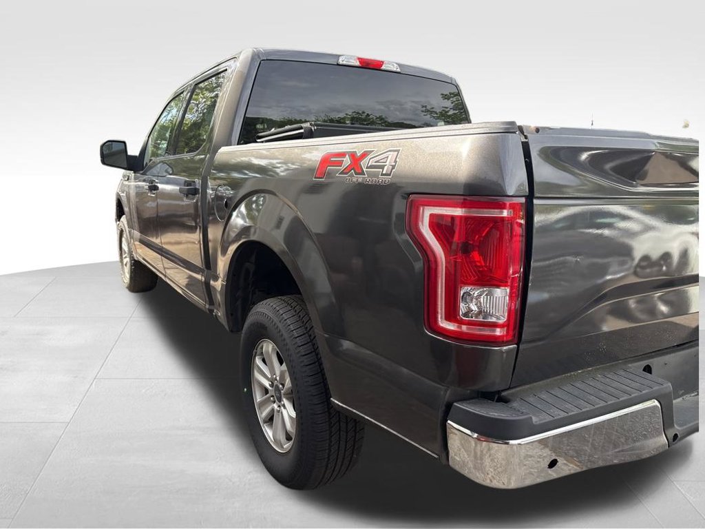 Used 2016 Ford F150 XLT AWD/4WD image 11