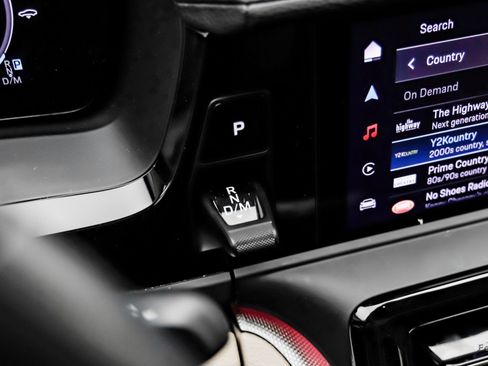 Used 2025 Porsche Panamera w/ Premium Package image 57