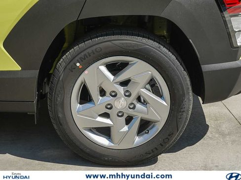 New 2026 Hyundai Kona SE FWD image 11