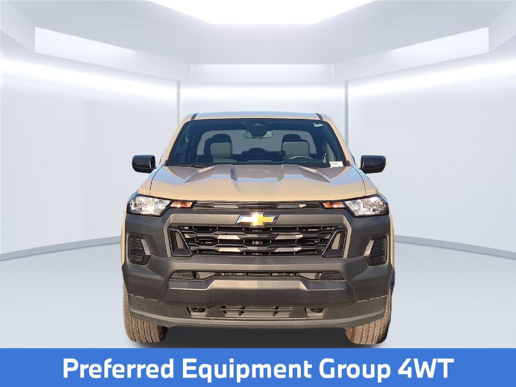 Used 2023 Chevrolet Colorado W/T AWD/4WD image 9