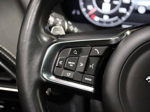 Used 2019 Jaguar F-PACE S image 54