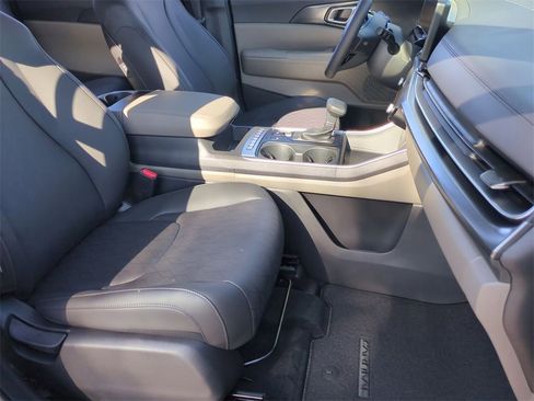 New 2026 Kia Carnival image 27