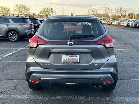 Used 2023 Nissan Kicks SV FWD image 5