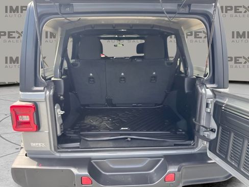 Used 2022 Jeep Wrangler Unlimited Sport AWD/4WD image 19